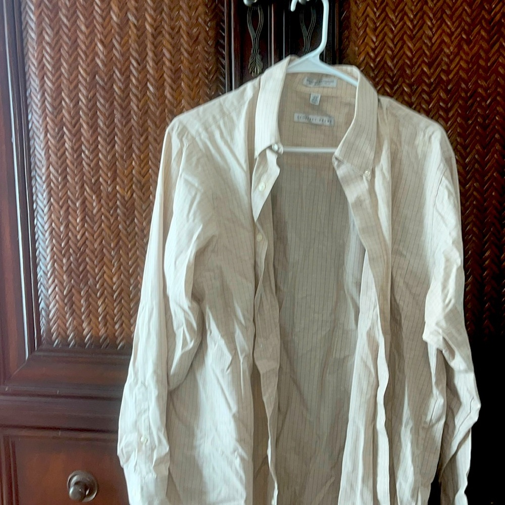 Geoffrey Beane men’s dress shirt sleeve